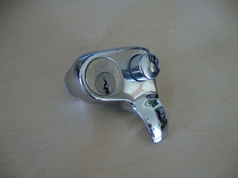 Image may have been reduced in size. Click image to view fullscreen.