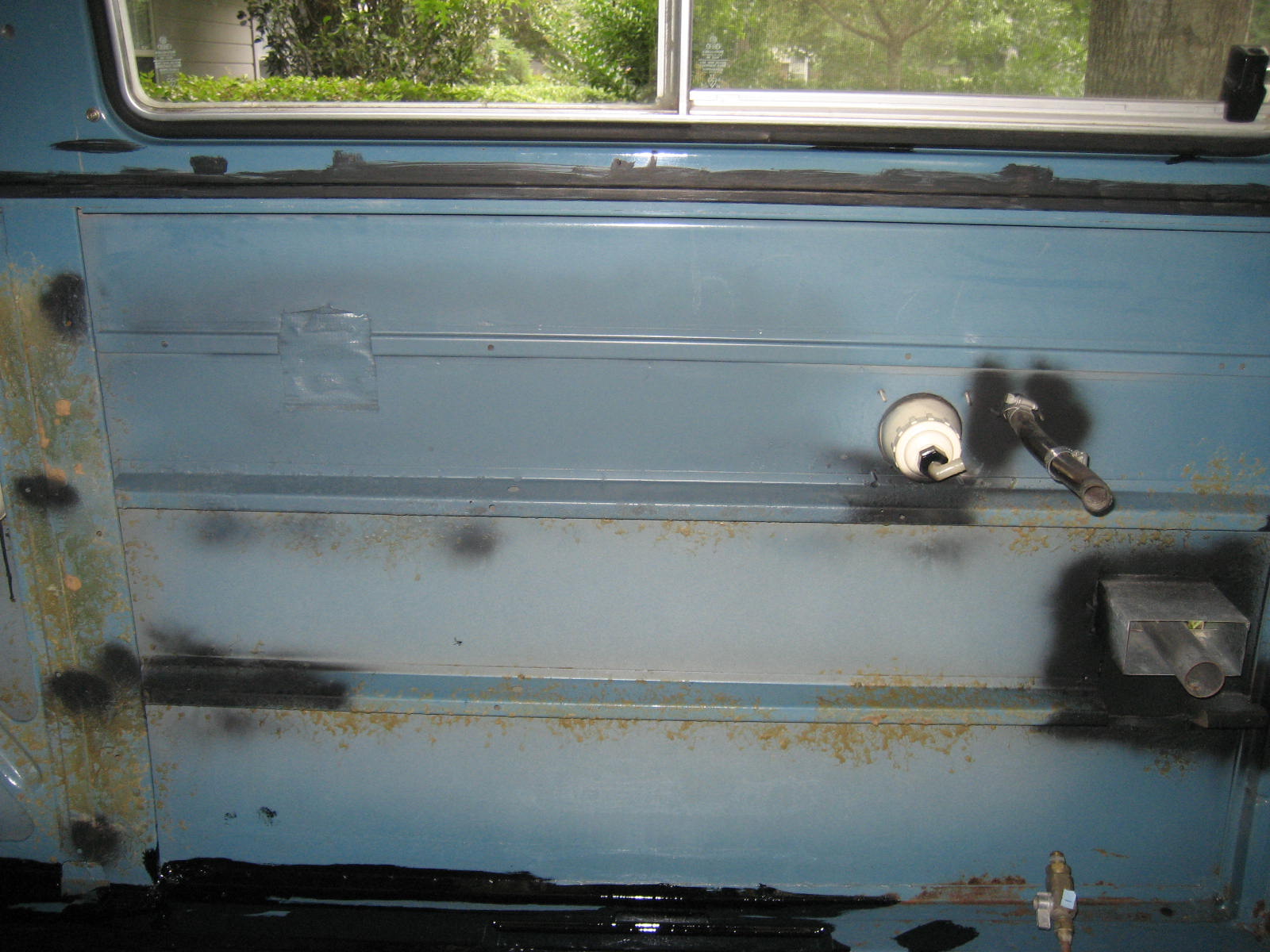 Gallery 1979 Riviera, Neptune blue spray paint from