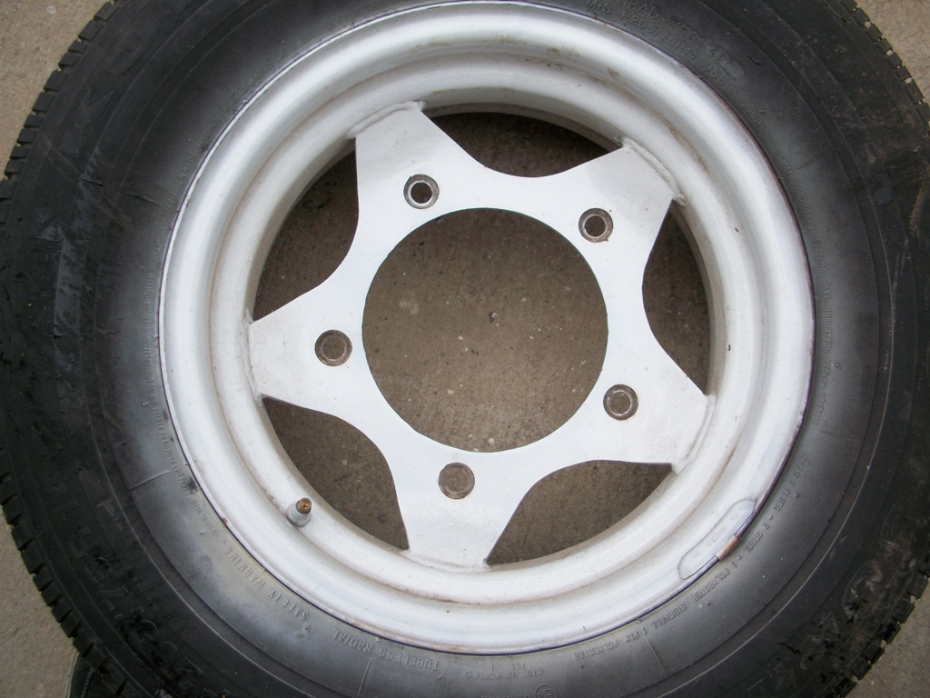 Image may have been reduced in size. Click image to view fullscreen.