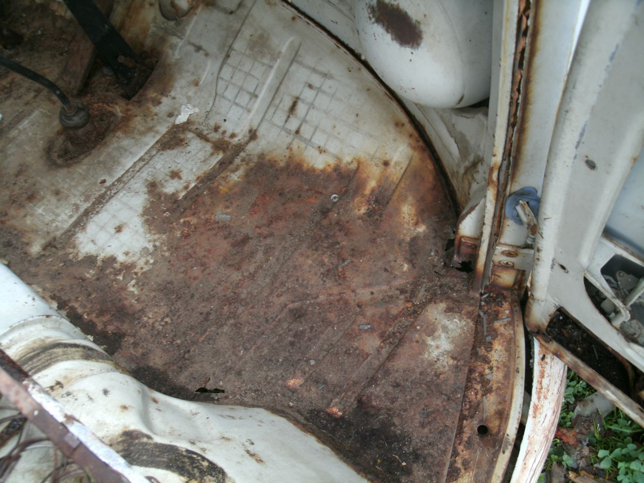 Image may have been reduced in size. Click image to view fullscreen.