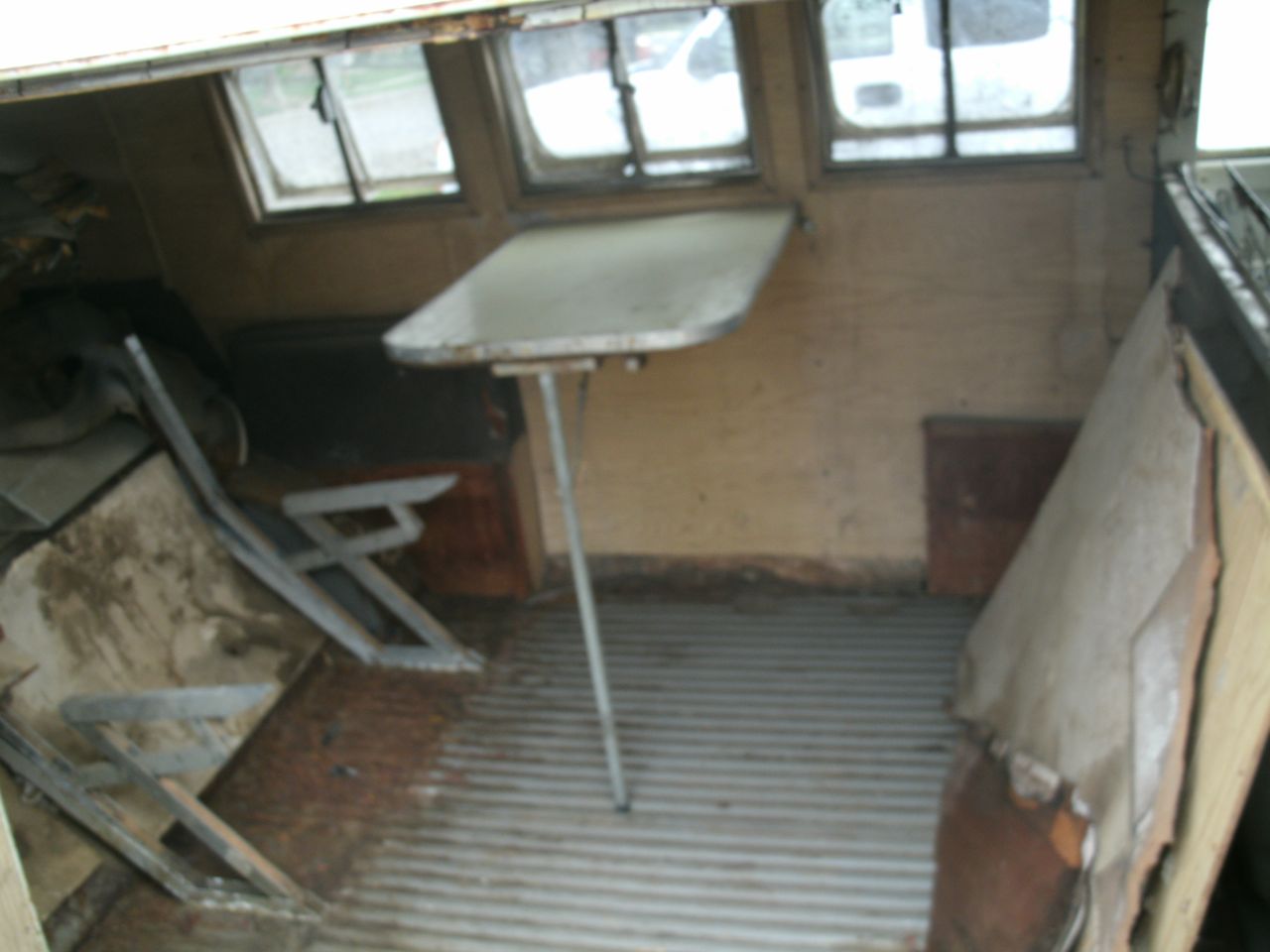 Image may have been reduced in size. Click image to view fullscreen.