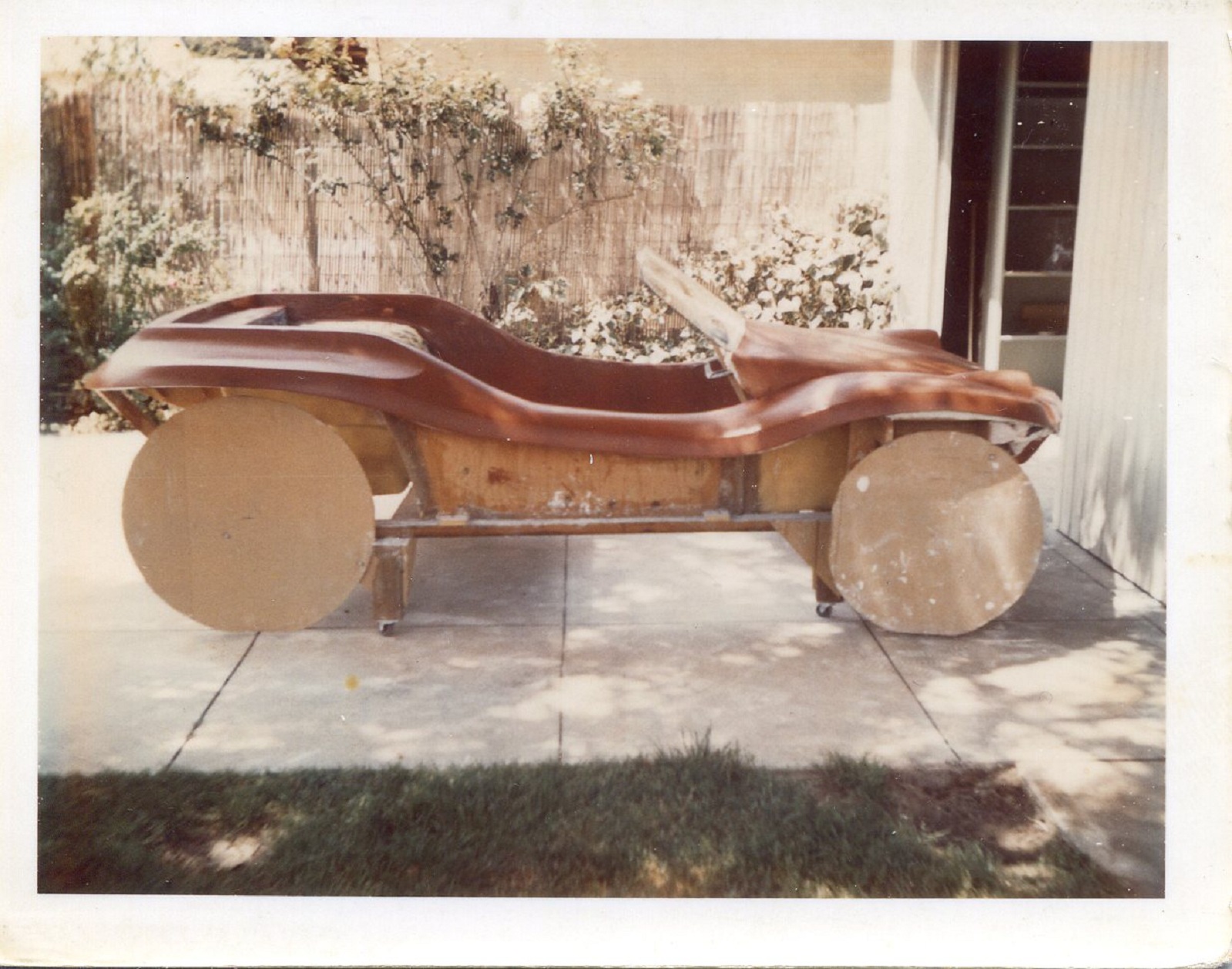 Image may have been reduced in size. Click image to view fullscreen.