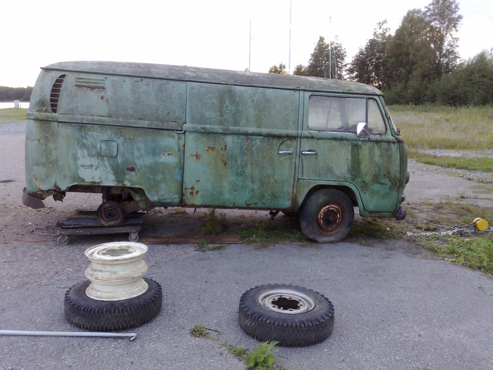 Image may have been reduced in size. Click image to view fullscreen.