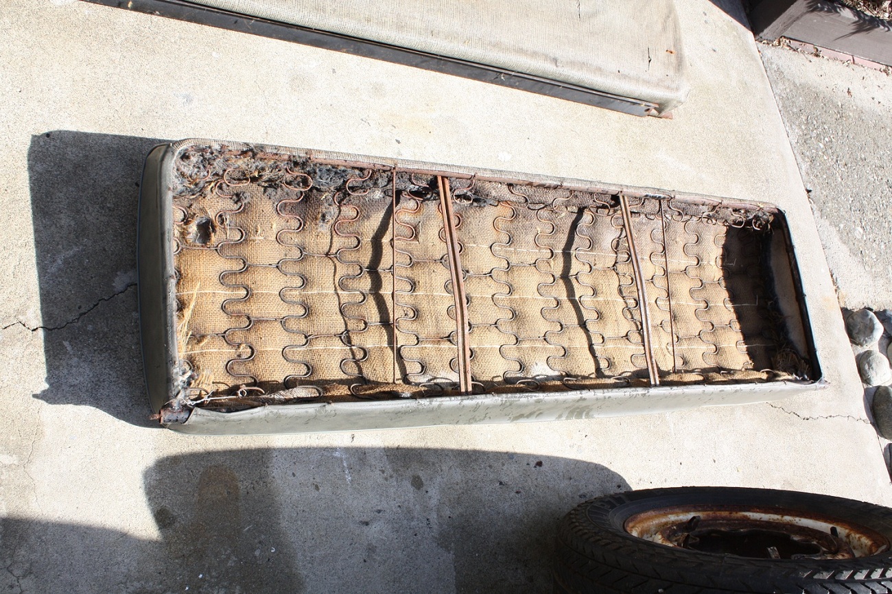 Image may have been reduced in size. Click image to view fullscreen.