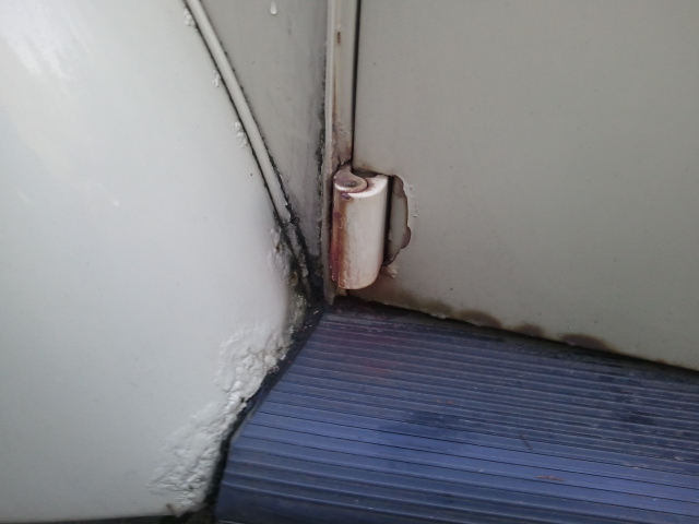 Image may have been reduced in size. Click image to view fullscreen.