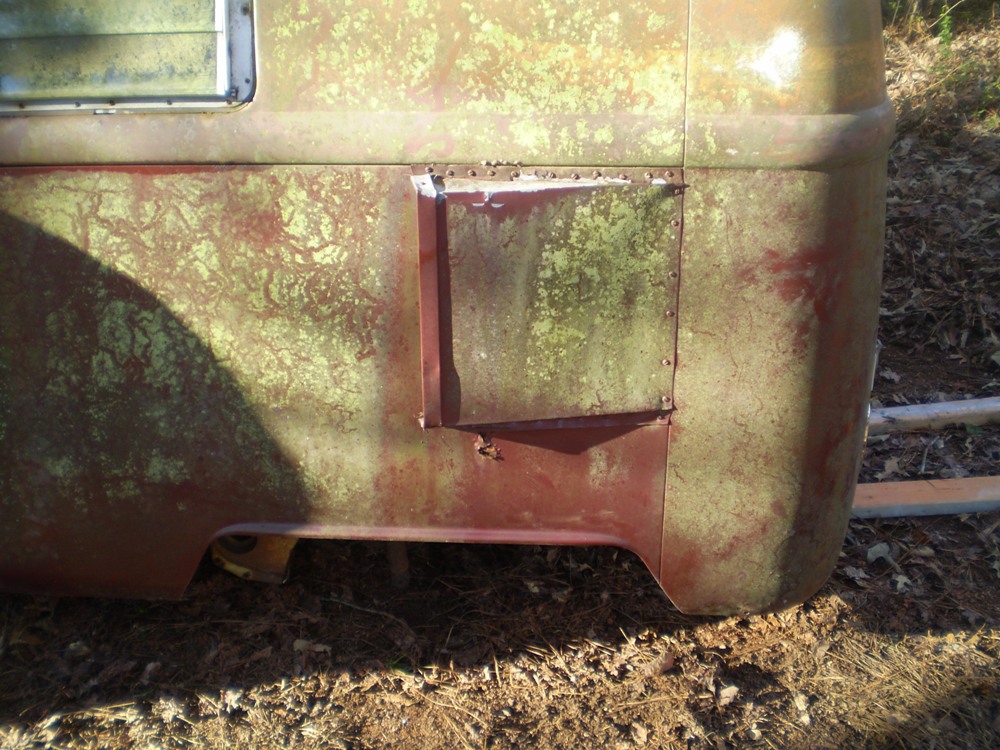 Image may have been reduced in size. Click image to view fullscreen.