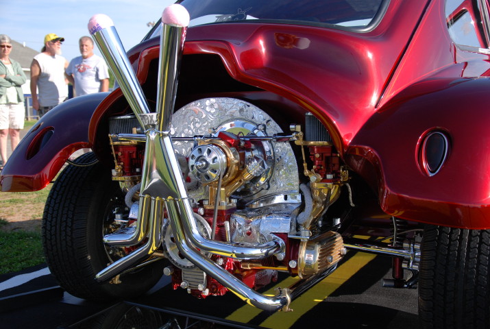 Image may have been reduced in size. Click image to view fullscreen.