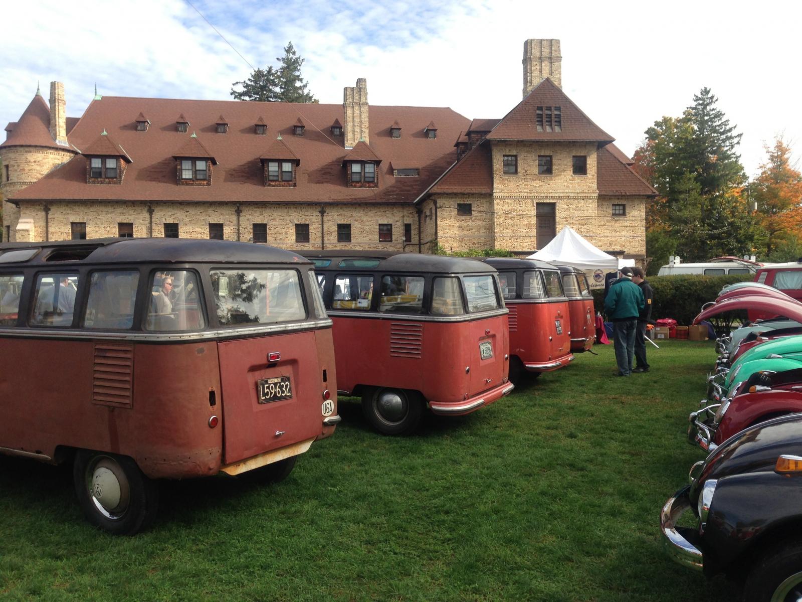 Image may have been reduced in size. Click image to view fullscreen.