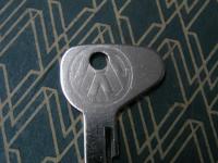 Genuine Versus Repop VW Logo Keys