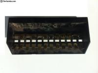 72 Only Fuse box 411 937 505C