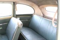 57 Oval Diamond Green Interior