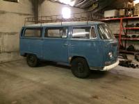 68 neptune blue kombi with 3 seater blue bench seat