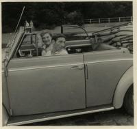 oval window cabriolet