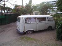 Rusty T2 bus