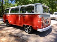 Vee Dub Nut's 74 Transporter