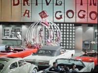 Beetle sunroof in "Speedway" (1966)