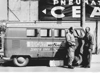 Vintage VW barndoor photo