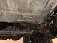 Rusty trans tunnel/subframe