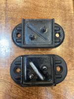Transmission nose mounts