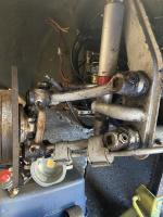 Identify front brake calipers