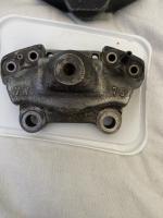 Identify front brake calipers