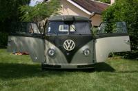 traschbus barndoor